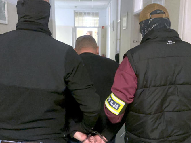 21 osób z zarzutami, a to nie koniec! Policja rozbiła mafię samochodową