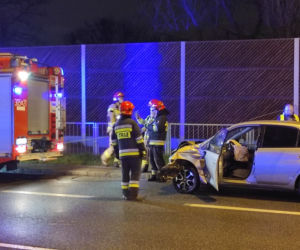 Zderzenie trzech aut na Wale Miedzeszyńskim