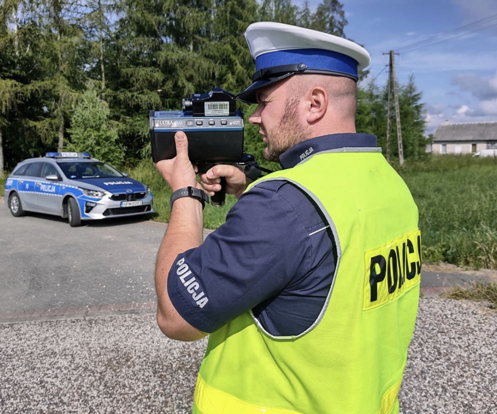 Grochy-Pogorzele. 39-latek stracił prawo jazdy za niebezpieczną jazdę samochodem