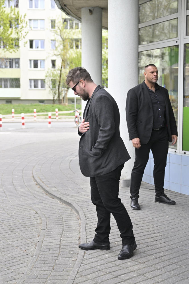 Joanna Opozda i Antoni Królikowski - rozwód w toku. Podczas przerwy unikali się jak ognia.