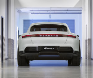 Porsche Mission E Cross Turismo