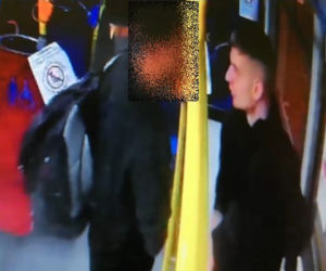 Siemianowice. Rzucił butelką w kierującą autobusem! Rozbił szybę. Szuka go policja [ZDJĘCIA]