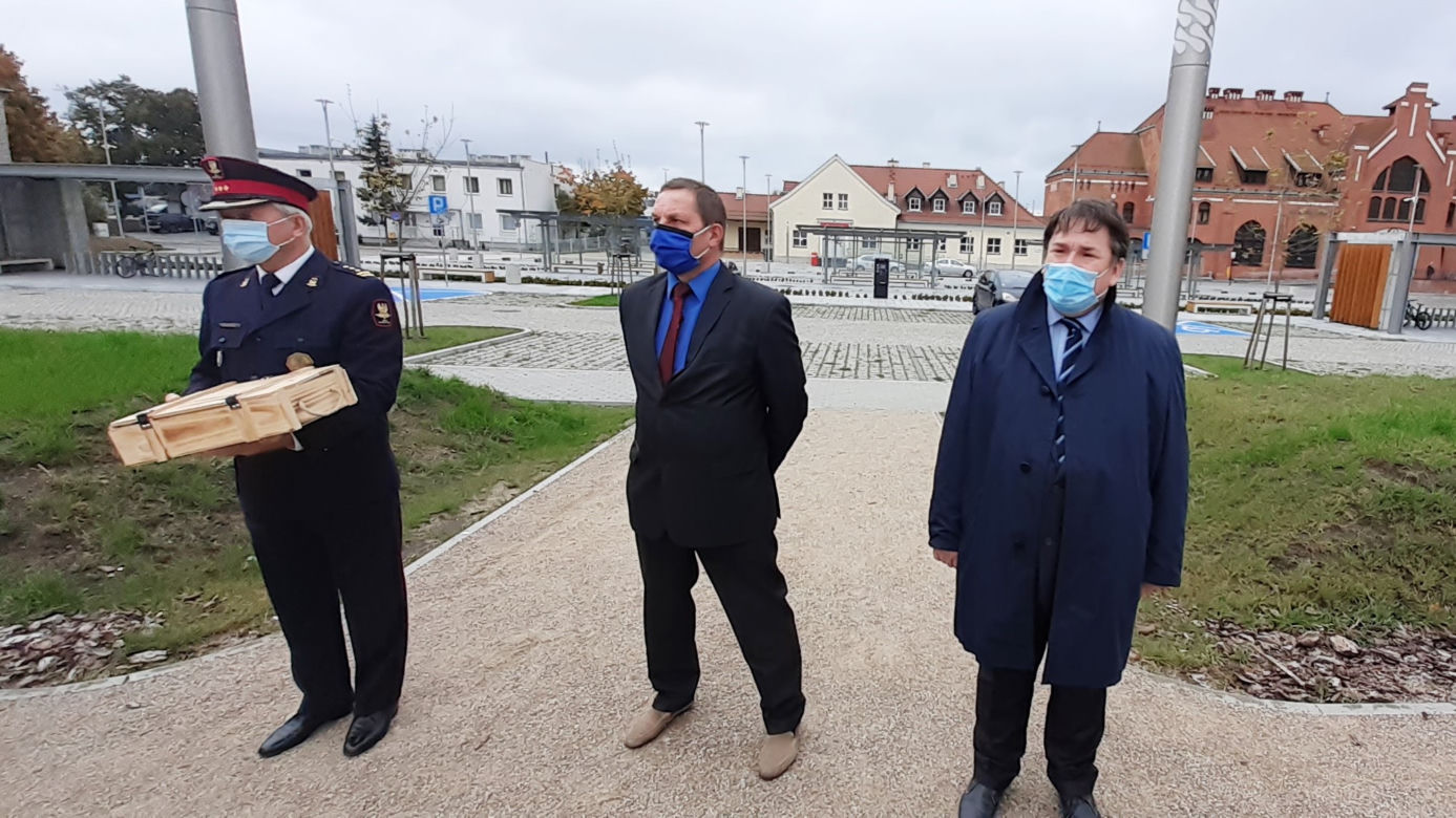 Kapsuła Dla Przyszłych pokoleń na Placu Iławskich Kolejarzy