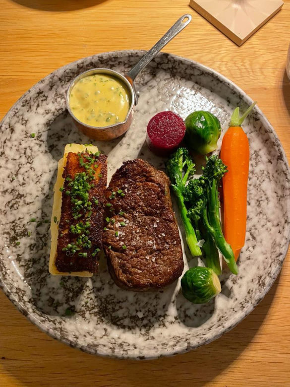 "A nóż widelec" to restauracja z rekomendacją Michelin