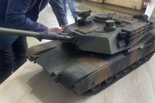 Podpisanie umowy dotyczącej Autoryzowanego Centrum Serwisowego Silników AGT1500 do czołgów M1 Abrams