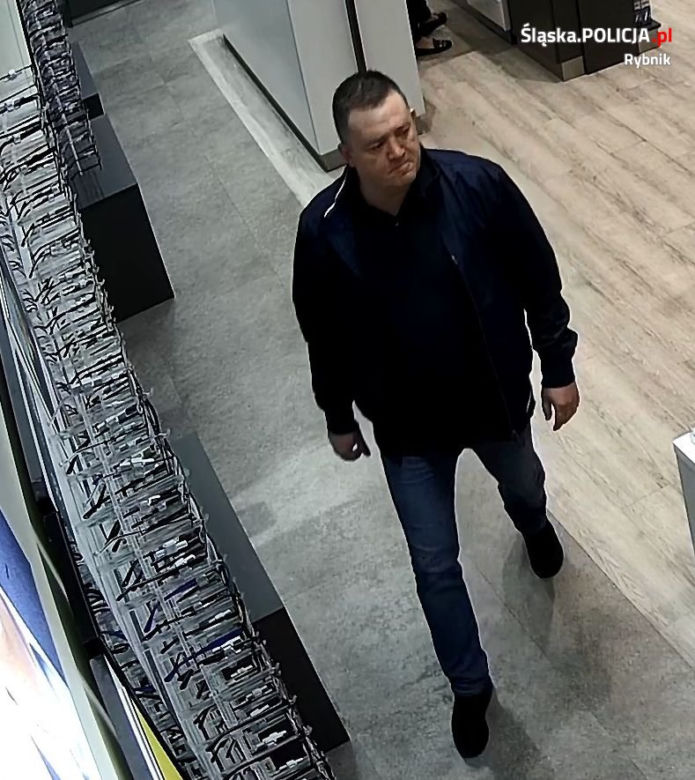 Ten mężczyzna ma "lepkie ręce". Poszukuje go policja! [ZDJĘCIA]