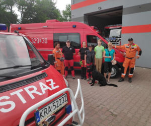 Strażacy i ratownicy odnaleźli zaginionego 13–latka z autyzmem