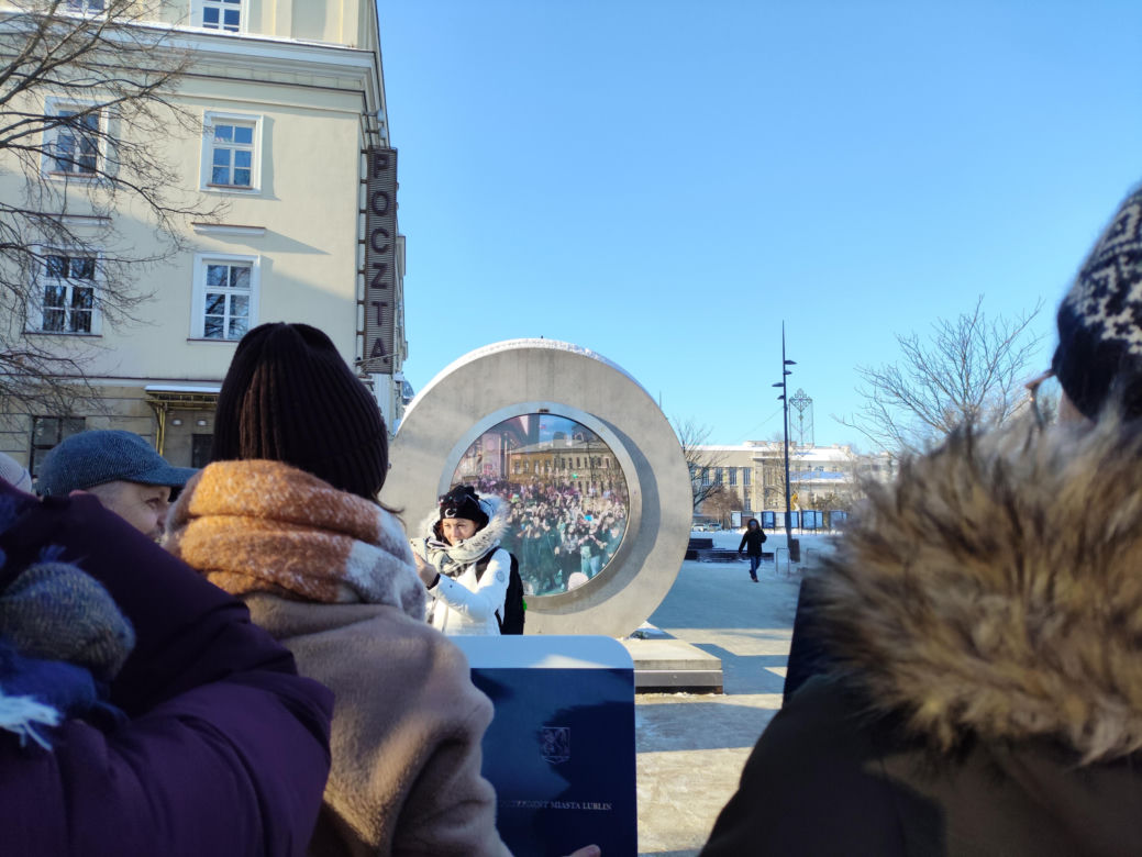 Kolejne miasto widać przez Portal. Tym razem Lublin łączy się z Azją