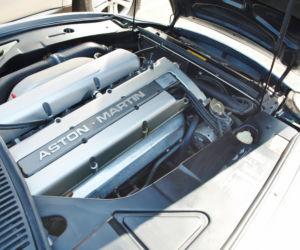 Aston Martin DB7 Volante należący do Jennifer Lopez