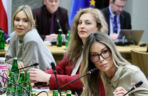 Doda, Małgorzata Rozenek-Majdan i Joanna Krupa w Sejmie