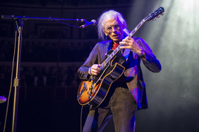 Steve Howe z zespołu Yes ma problemy zdrowotne. Tak teraz wygląda