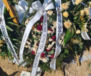 Groby Bartka i Irka. Zginęli w wypadku BMW w Półsierakowie [GALERIA]