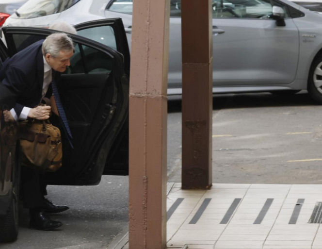 Kaczyński prosi o pieniądze