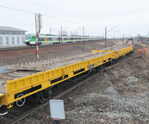 Udrażniają bocznicę kolejową prowadzącą do szpitala przy Szaserów