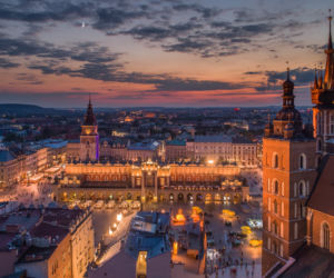 Kraków niczym Las Vegas. Takich zdjęć nocnego miasta jeszcze nie widziałeś
