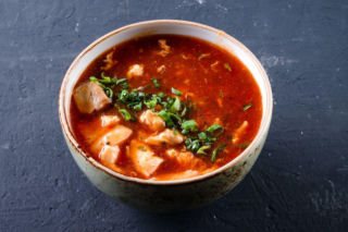 Rozgrzewa w największe mrozy i wspomaga odporność. Tę pyszną zupę gotuję przez całą zimę 