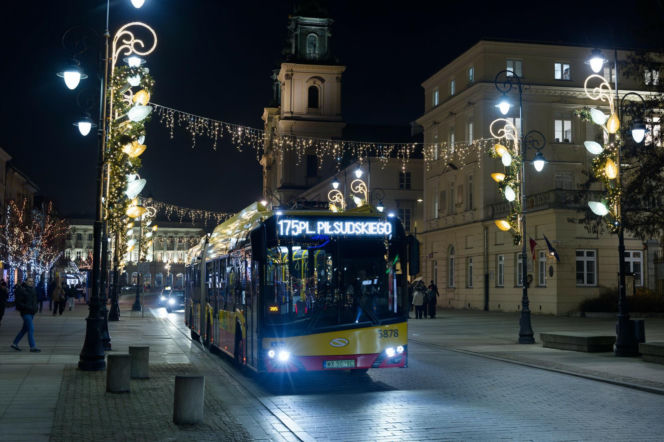 Świąteczne iluminacje w Warszawie