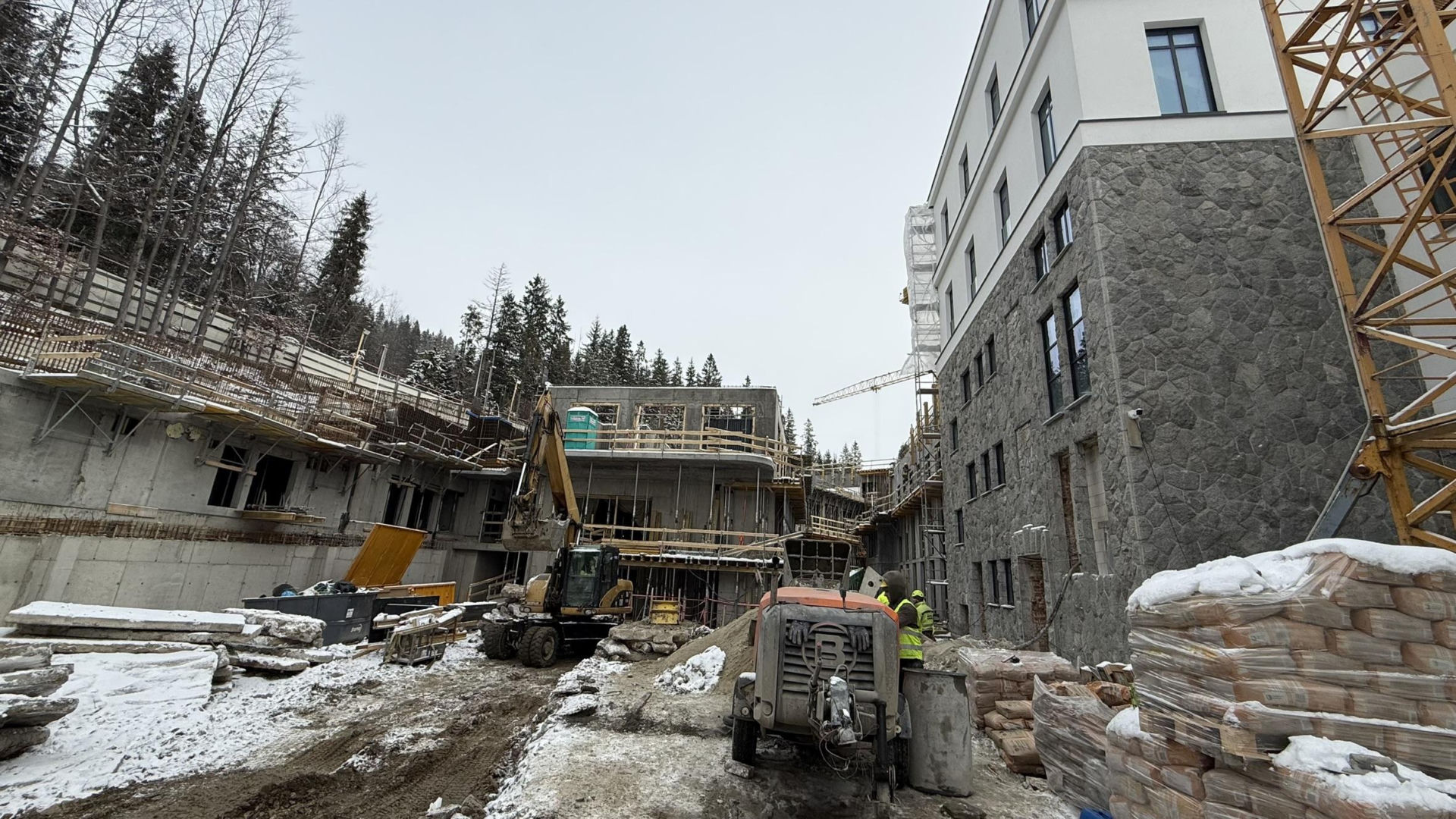 Budowa hotelu Salamandra w Kościelisku - luty 2026