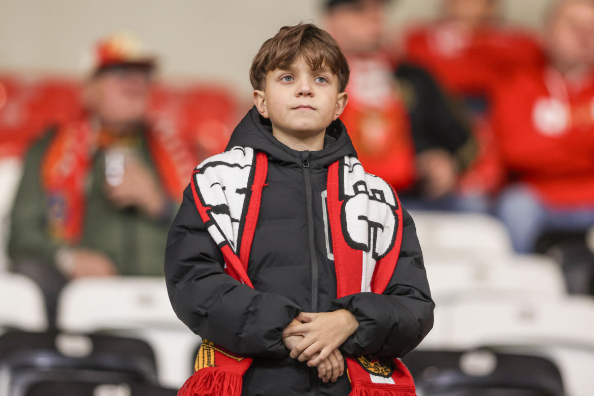 Widzew Łódź - Wisła Kraków; Zdjęcia kibiców i zawodników z meczu 11. kolejki PKO BP Ekstraklasy 2026/27