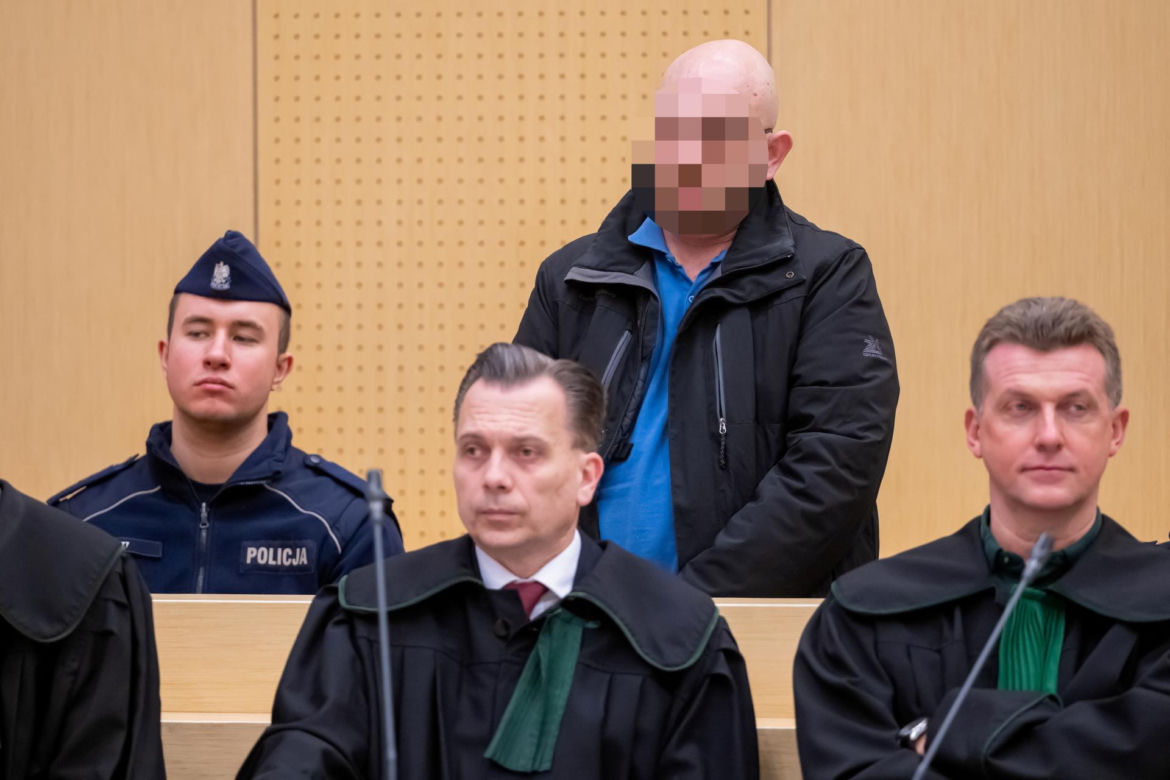 Przed Sądem Okręgowym w Poznaniu stanęli oskarżeni o porwanie i próbę zgwałcenia 16-latka