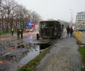 Pożar autobusu na ulicy Ku Słońcu w Szczecinie