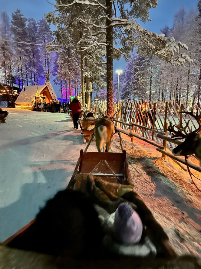 Rovaniemi w Finlandii. Wioska Świętego Mikołaja