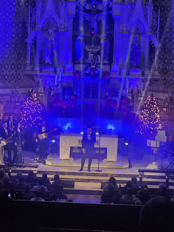 Wielkie Kolędowanie z gwiazdami na Greenpoincie