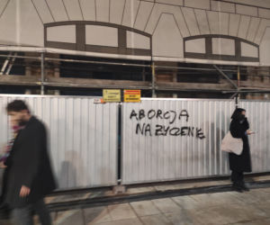 Warszawa zdewastowana po Marszu dla Izy