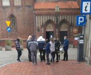 Chełmża: Pogrzeb tragicznie zmarłej 23-letniej Izabeli