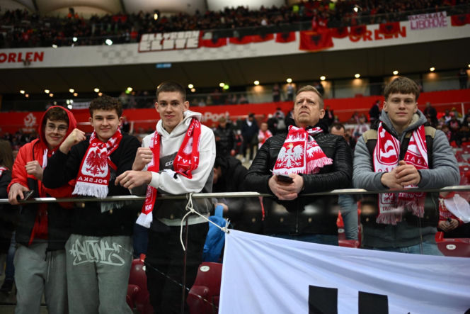 Tak się bawią kibice na meczu Polska - Albania. Gorąca atmosfera na PGE Narodowym
