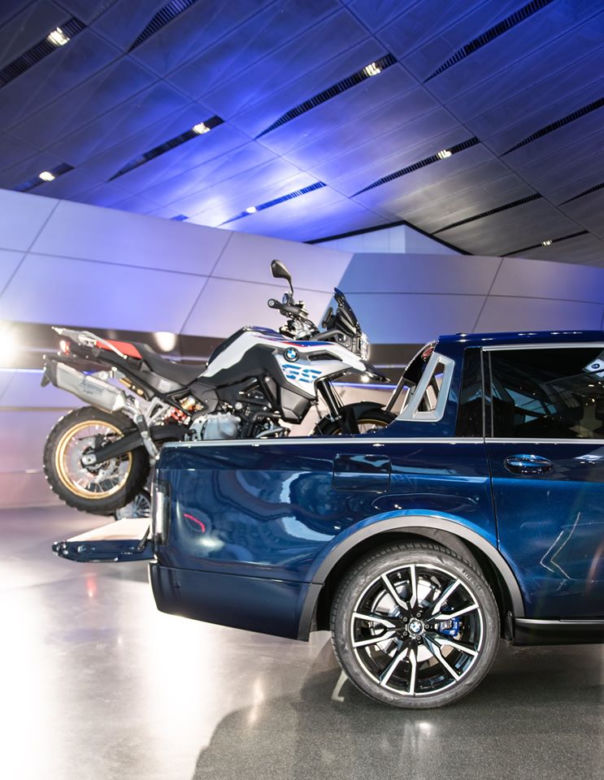 BMW X7 Pickup