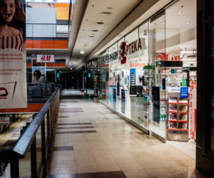 Rząd otwiera galerie handlowe