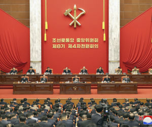Kim Dzong Un dalej chudnie! Nie poznasz go na tym zdjęciu