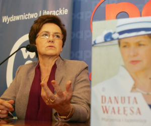 Danuta Wałęsa, autobiografia Marzenia i tajemnice