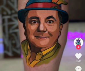 Fan zrobił sobie tatuaż z Robertem Makłowiczem. Krytyk kulinarny złożył na nim podpis!