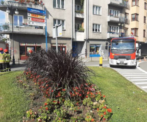Wypadek w Nowym Sączu! Osobówka zderzyła się ze skuterem