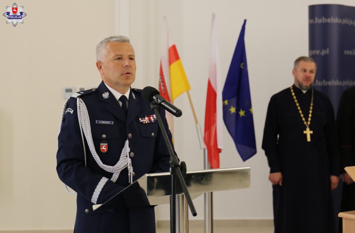 Lublin: Nowi policjanci złożyli ślubowanie. Nowi funkcjonariusze w Lubelskiem [ZDJĘCIA]