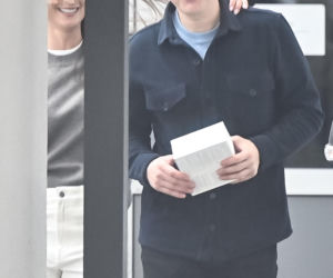 Marcin Mroczek z dziewczyną w cukierni