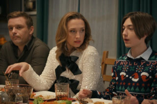 Barwy szczęścia, odcinek 3376: Asia (Anna Gzyra-Augustynowicz), Hubert (Marek Molak), Emil (Artem Malaszczuk)