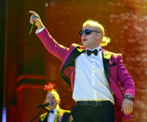 Ile kosztuje koncert Skolima? Cena zależy od tego, czy przyleci... helikopterem!