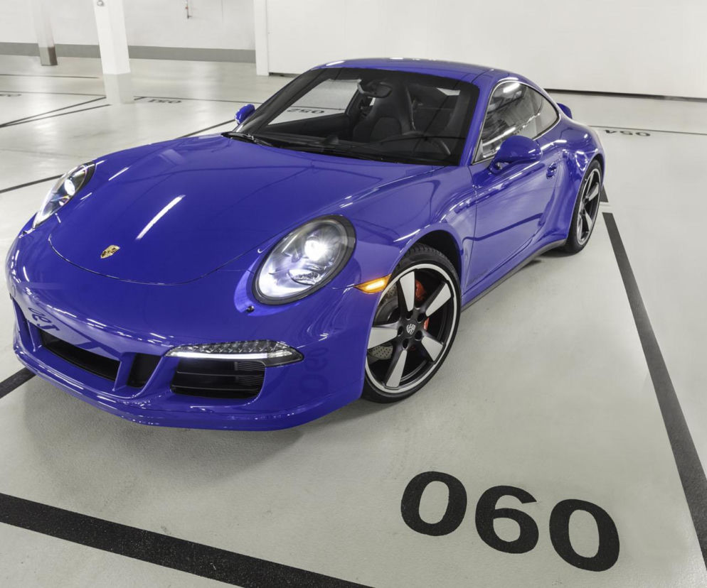 Porsche 911 GTS Club Coupe
