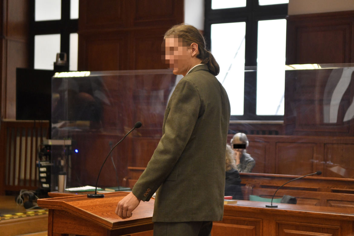 Młodziutka prawniczka Karolina B. z Warszawy oskarżona o zamordowanie ukochanego. Wiemy jak zginął Igor. "Ten nóż wszedł jak w masło"