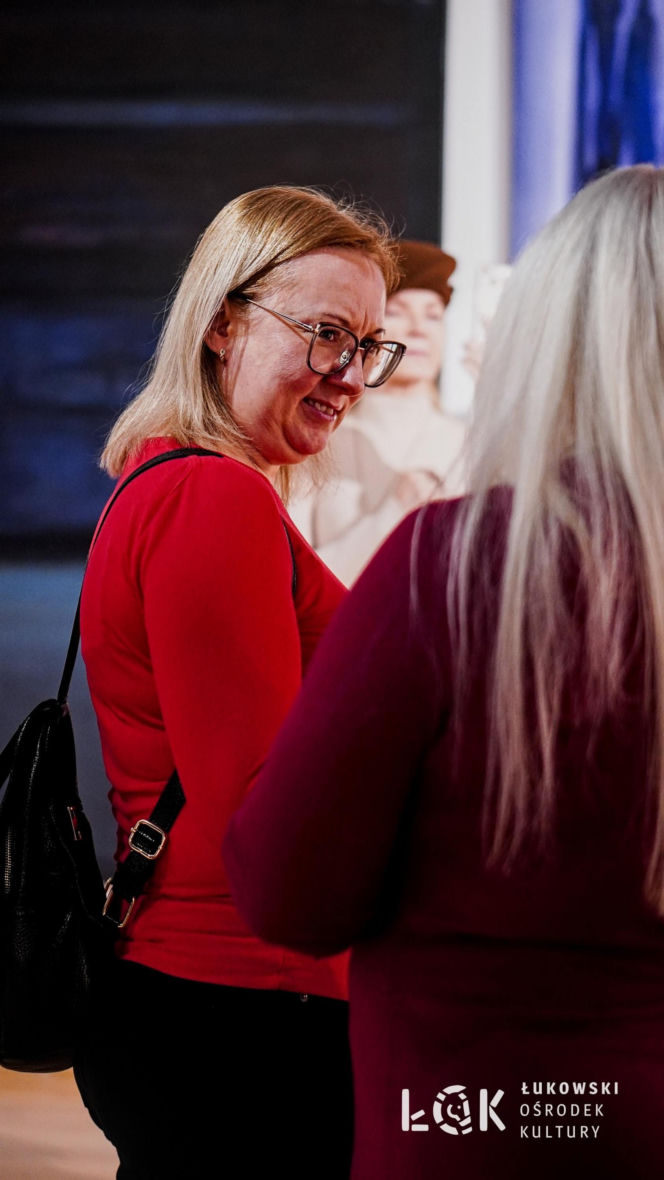 Wystawa w ŁOK "Okna na światy" Dariusza Skiermunta