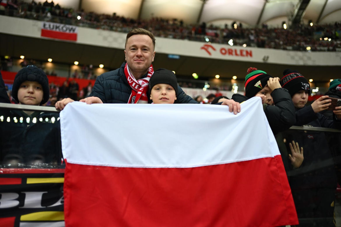 Tak się bawią kibice na meczu Polska - Albania. Gorąca atmosfera na PGE Narodowym