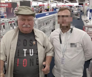 Wałęsa buszuje w Media Markcie