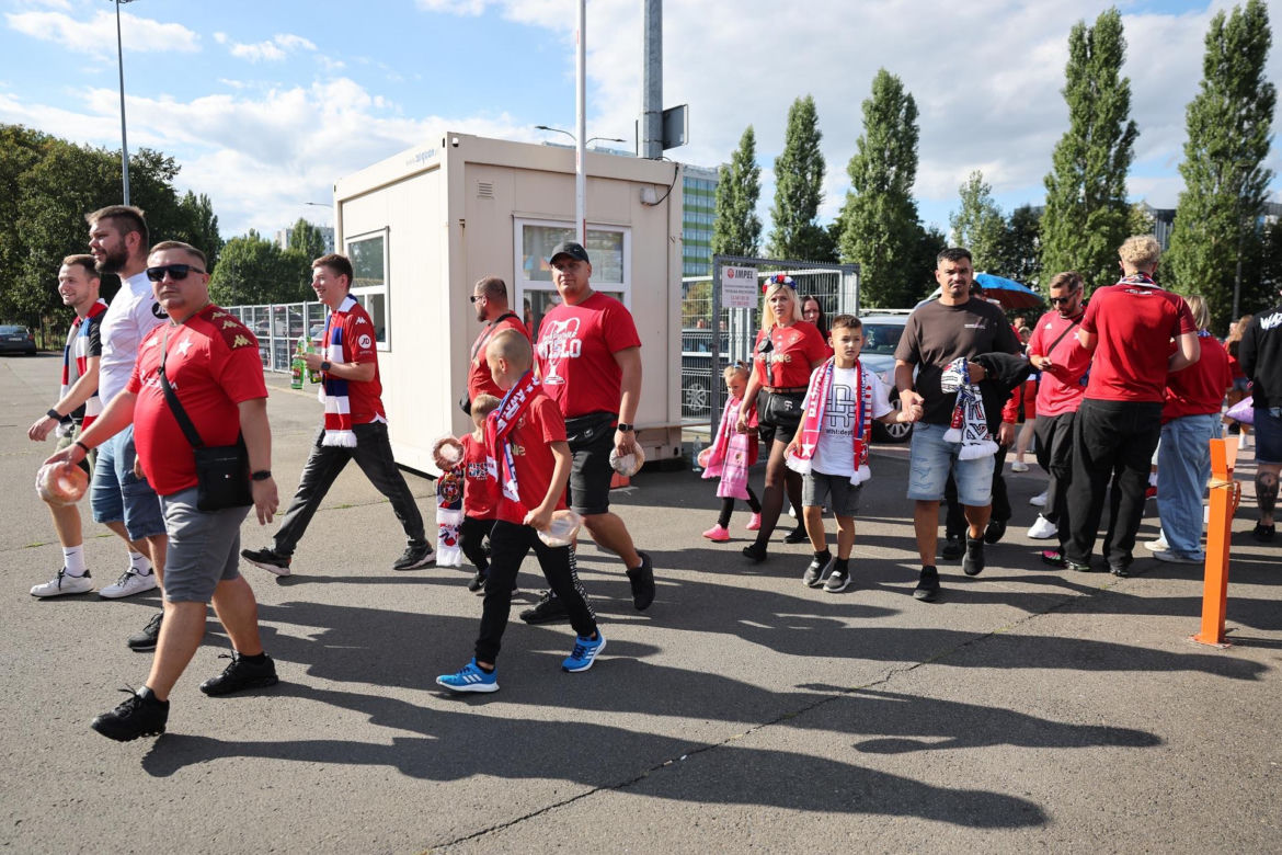 Wisła Kraków - Wieczysta Kraków: Zdjęcia kibiców i zawodników z meczu 6. kolejki PKO BP Ekstraklasy