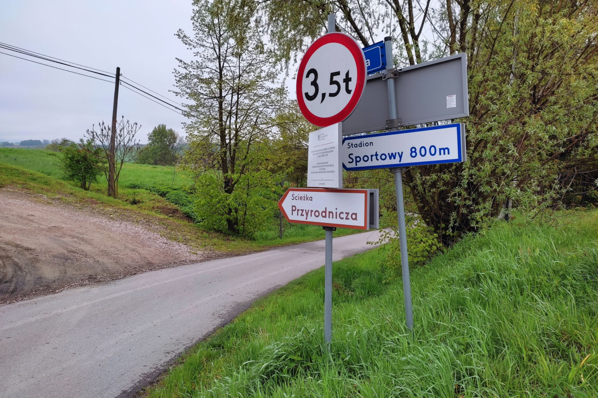 Wypadek w Zalasowej, 12–letnia Liliana chciała się pohuśtać, przygniotła ją bramka