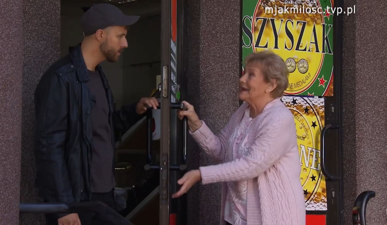 M jak miłość. Barbara (Teresa Lipowska), Rafał (Łukasz Twardowski)