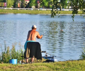 Nocne łowy w Siemiatyczach. Rekordzista złapał 40 kilogramów ryb! [ZDJĘCIA]