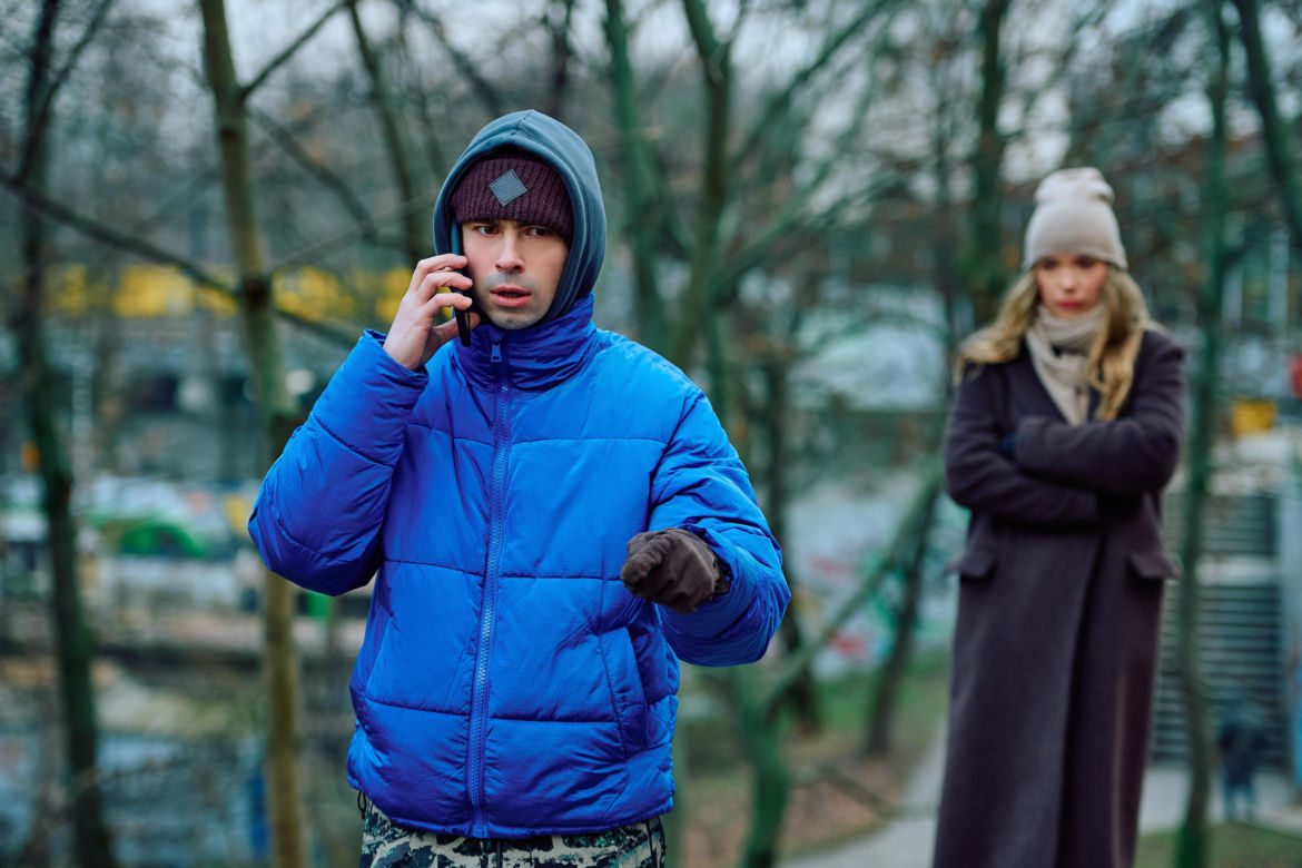 "Na Wspólnej", odcinek 4168: Ksawery odkrywa szokującą prawdę. To nie jego dziewczyna jest w ciąży, a jego matka